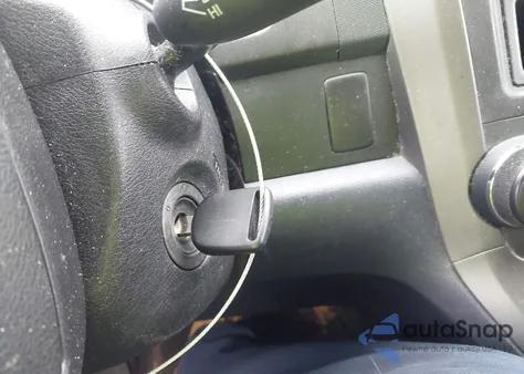 2010 Honda Cr-V Lx z USA, uszkodzony, nr VIN 5J6RE4H35AL097821